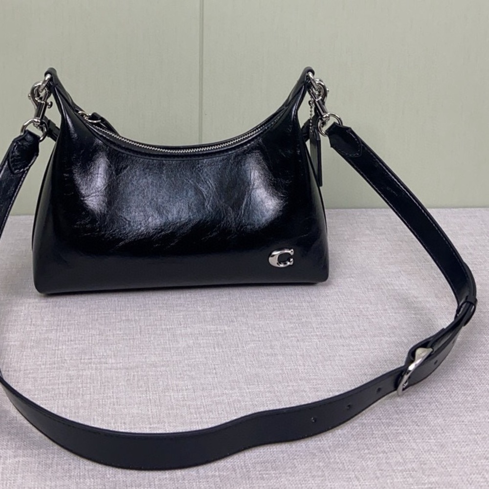 Coach bag in black - Picture 2 of 9